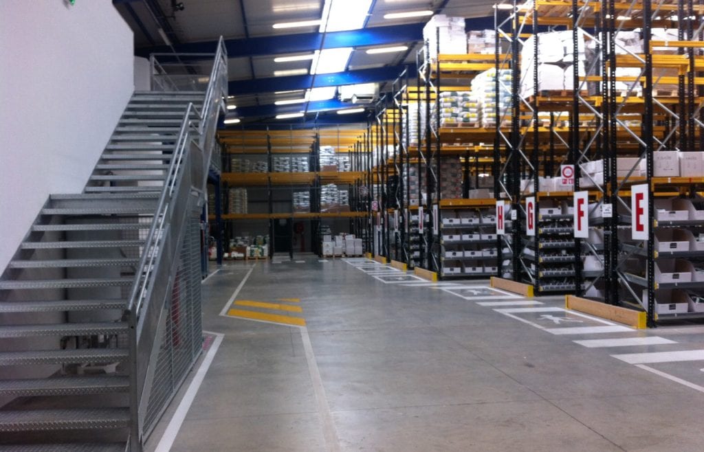 Polyracks Aix-en-Provence, Vitrolles, Marignane, Martigues, Marseille, vente et installation de solution de rayonnage à destination des entreprises
